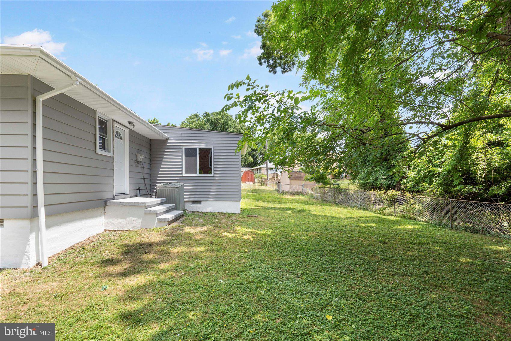 MEDFIELD - Residential