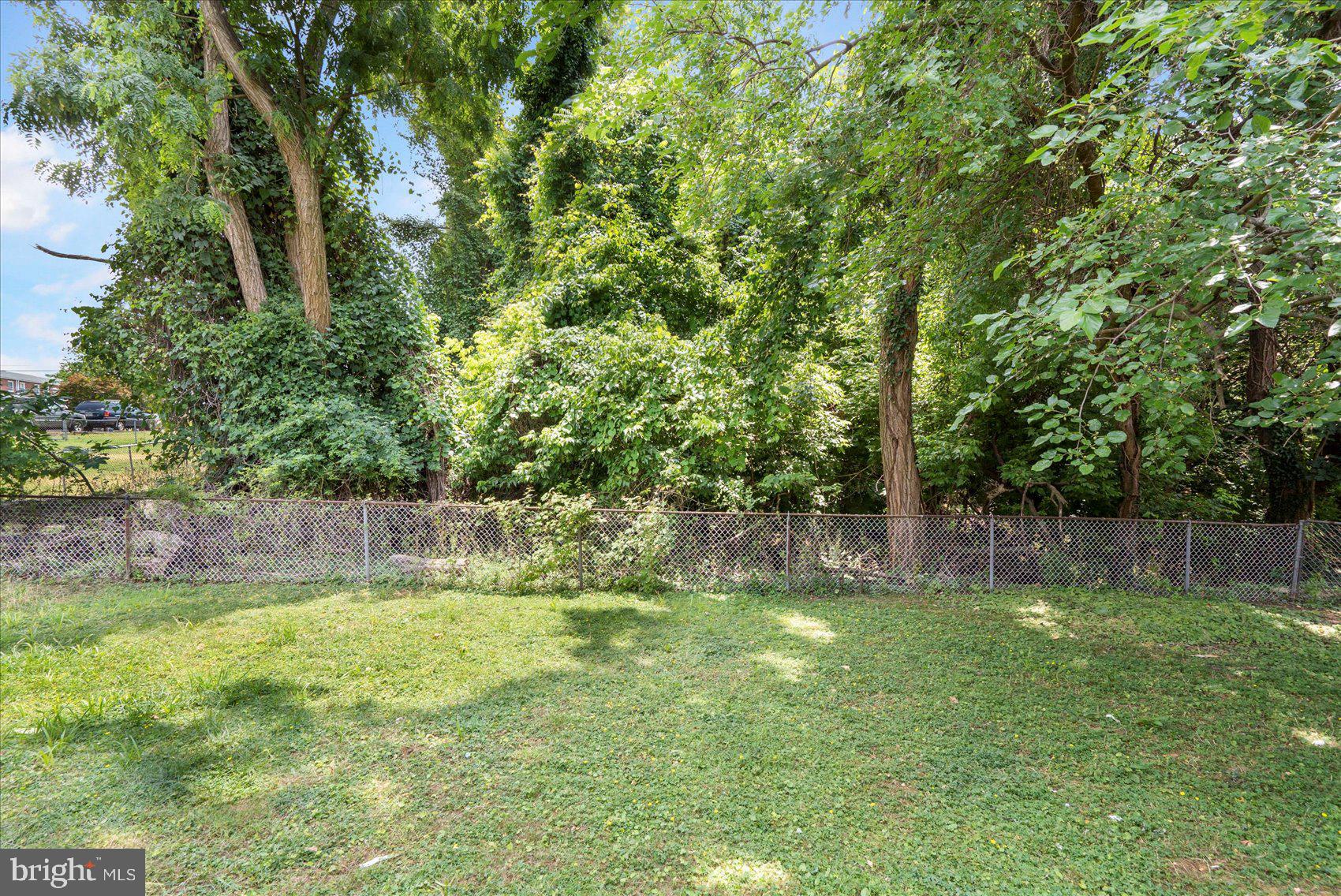 MEDFIELD - Residential