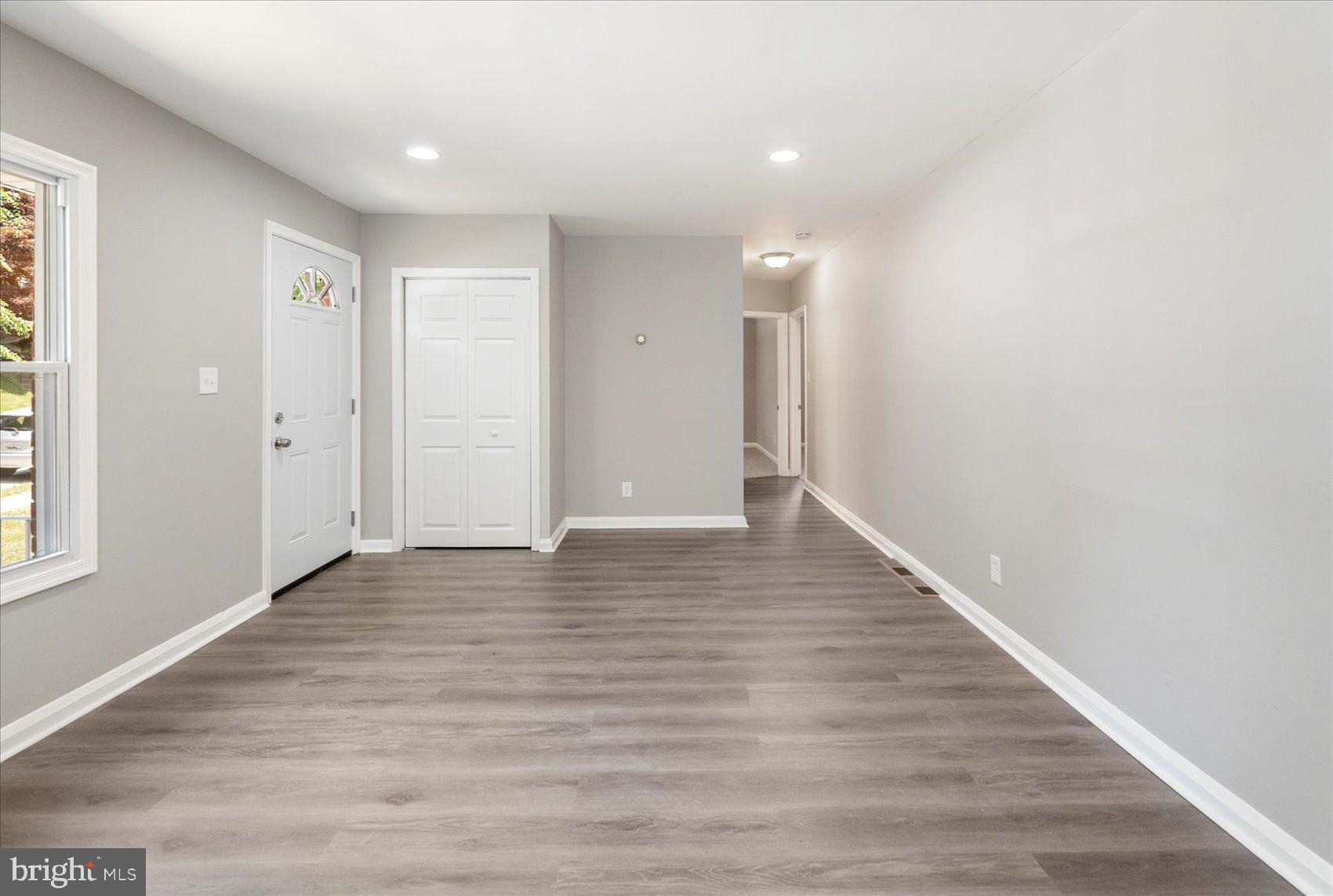 MEDFIELD - Residential