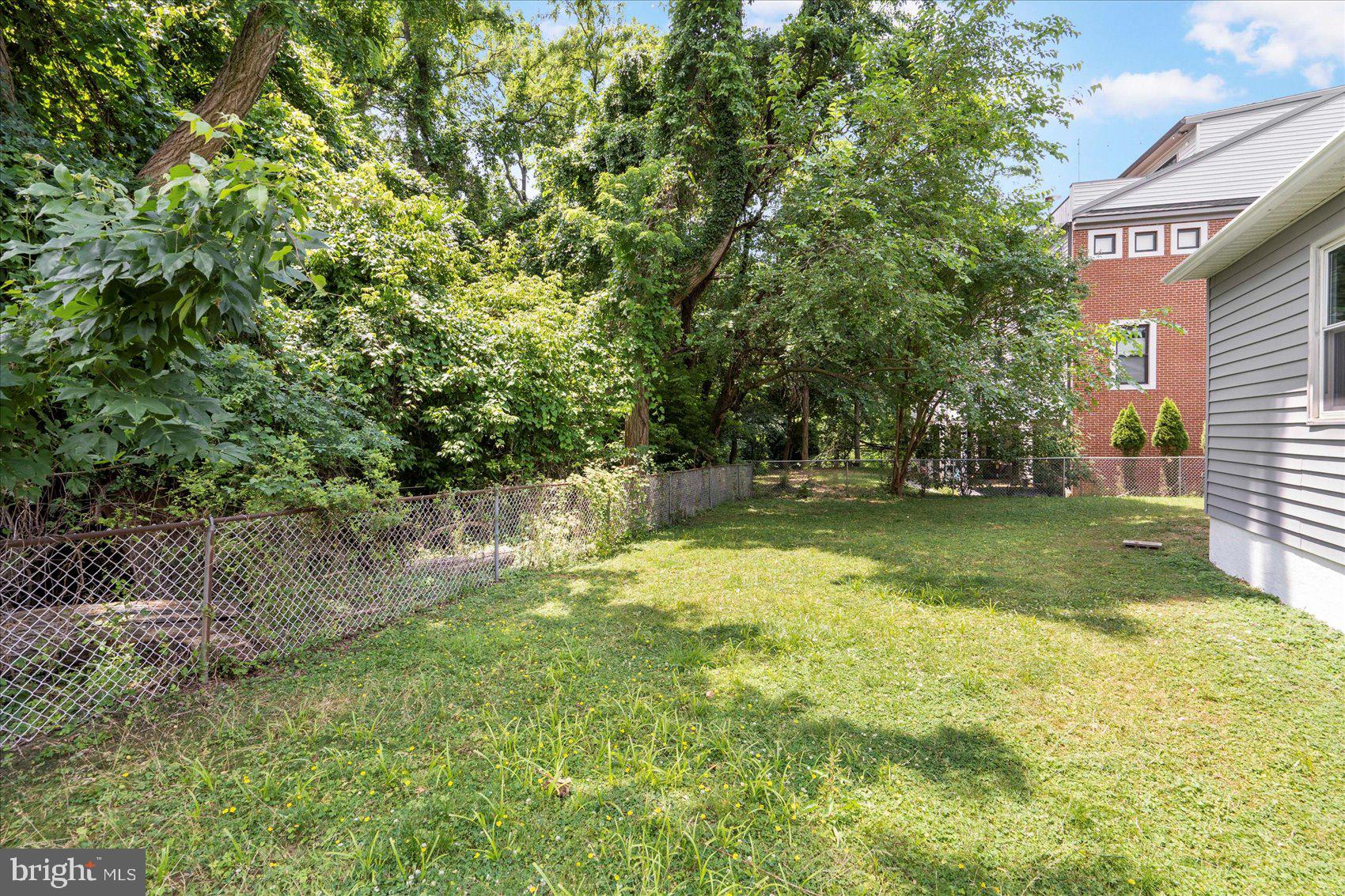 MEDFIELD - Residential