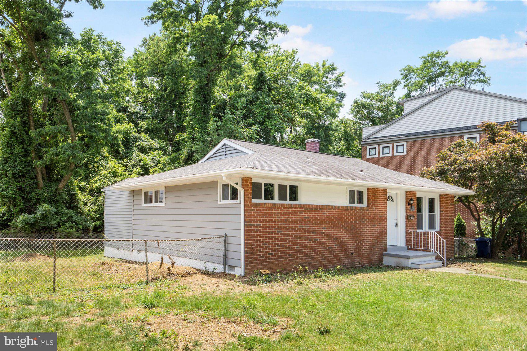 MEDFIELD - Residential