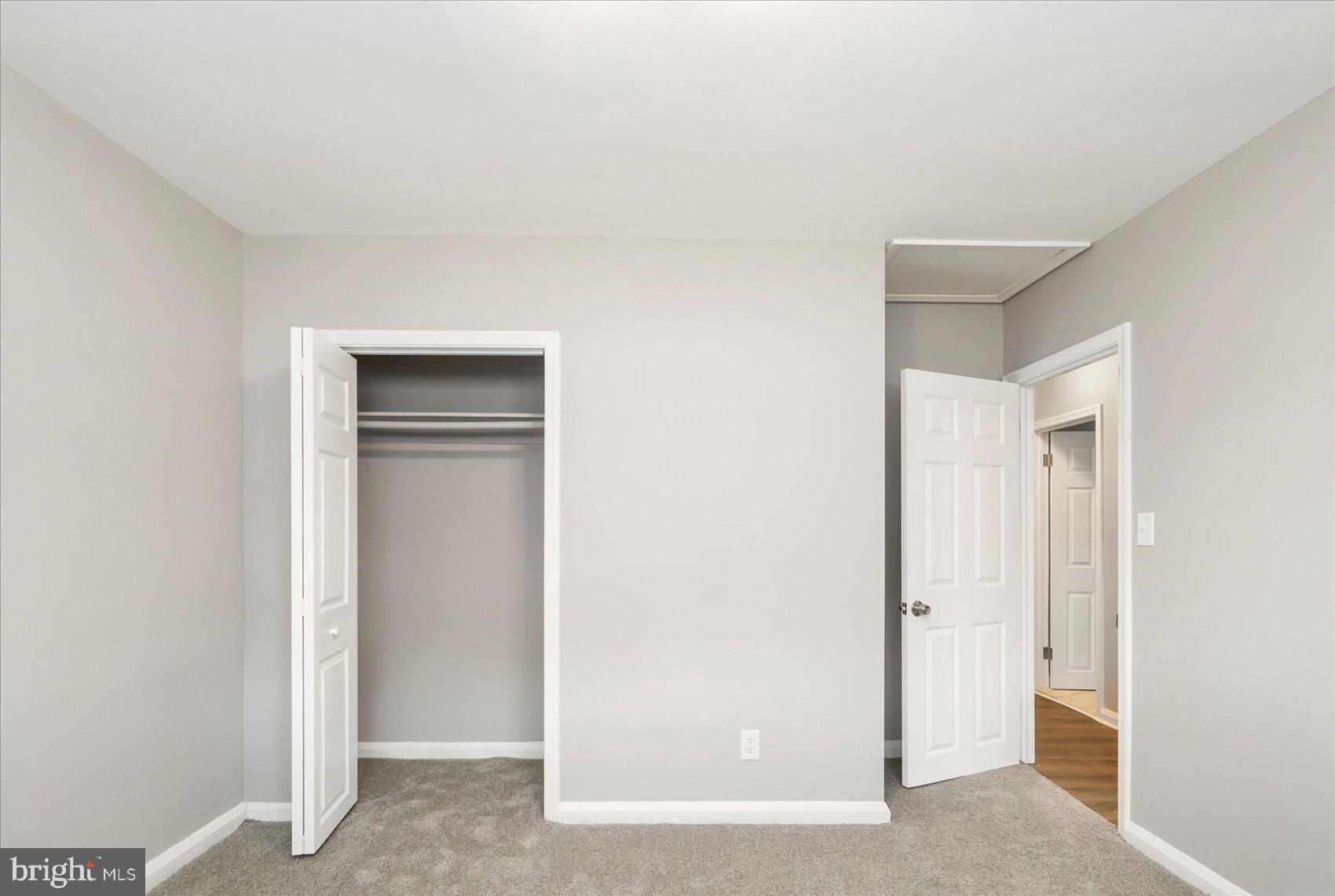 MEDFIELD - Residential