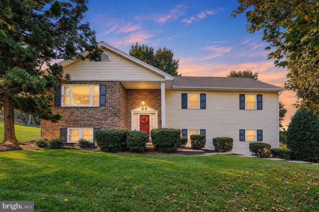 Photo of 3044 Westwood Drive, LANCASTER, PA 17601 (MLS # PALA2097562)