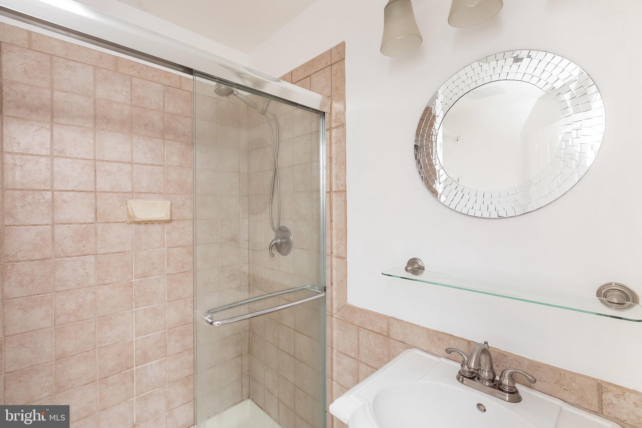 WASHINGTON VILLAGE - Residential Lease