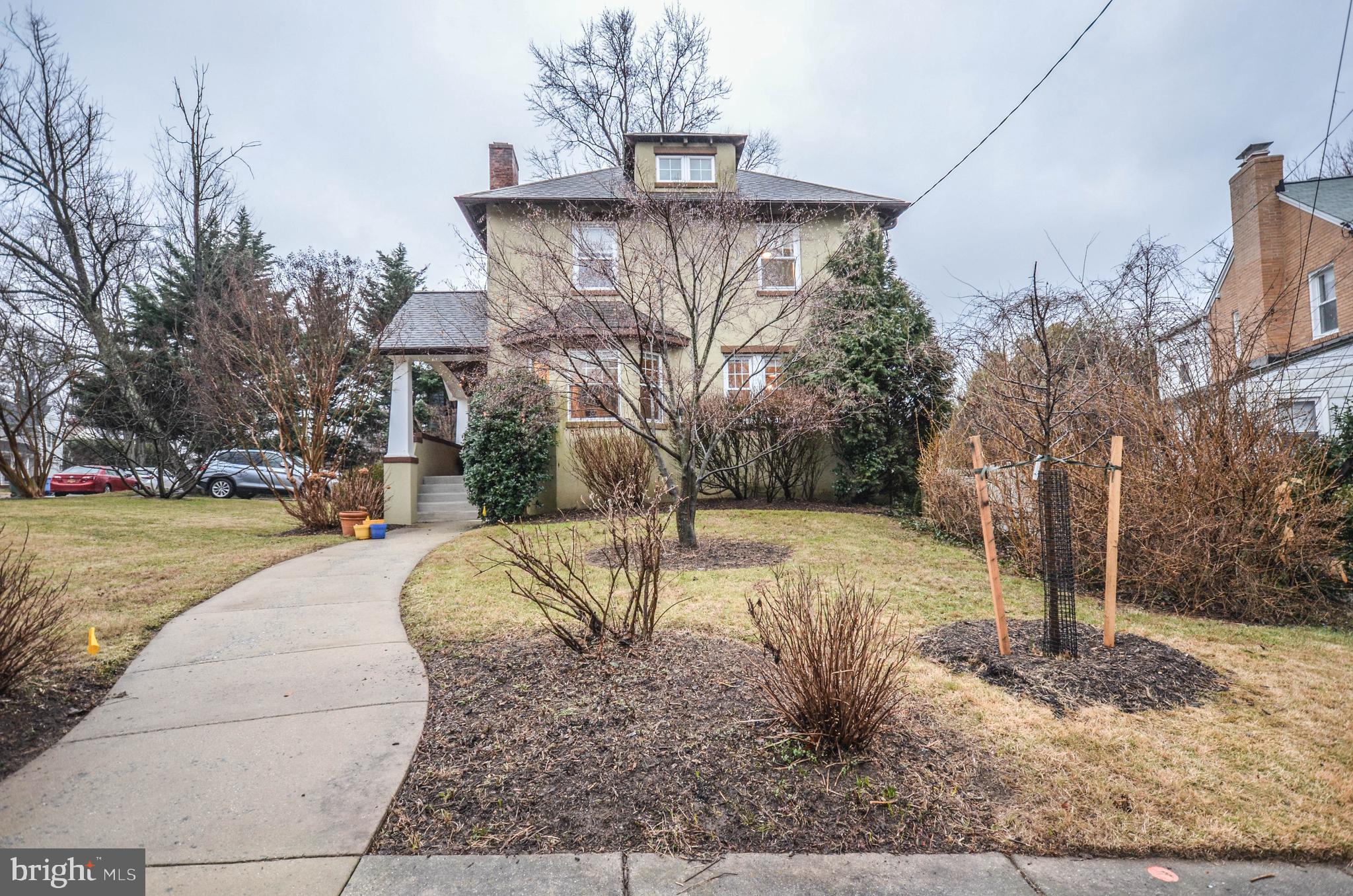 NORTH WOODSIDE - Residential Lease