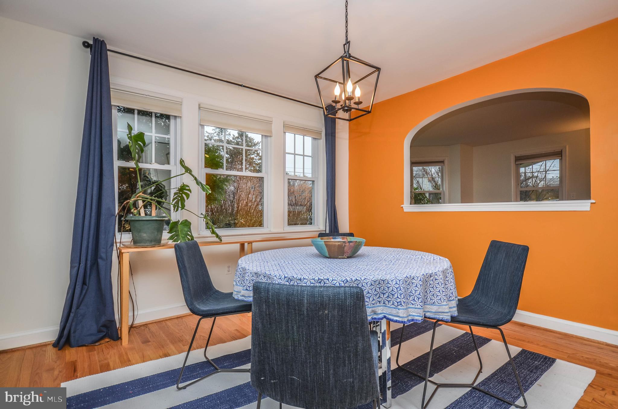 NORTH WOODSIDE - Residential Lease