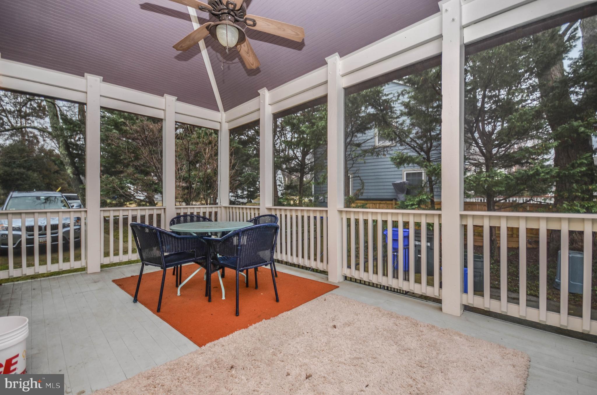 NORTH WOODSIDE - Residential Lease