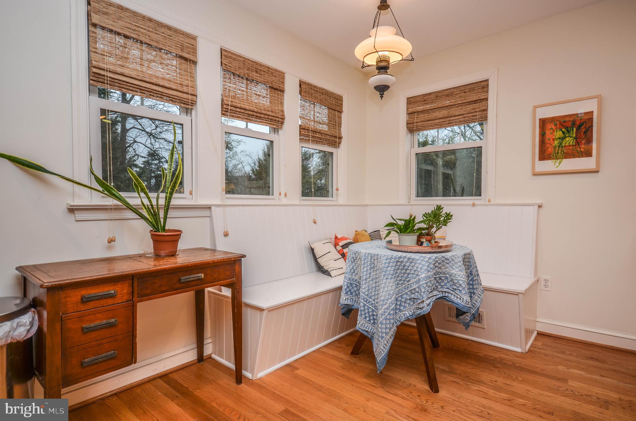 NORTH WOODSIDE - Residential Lease