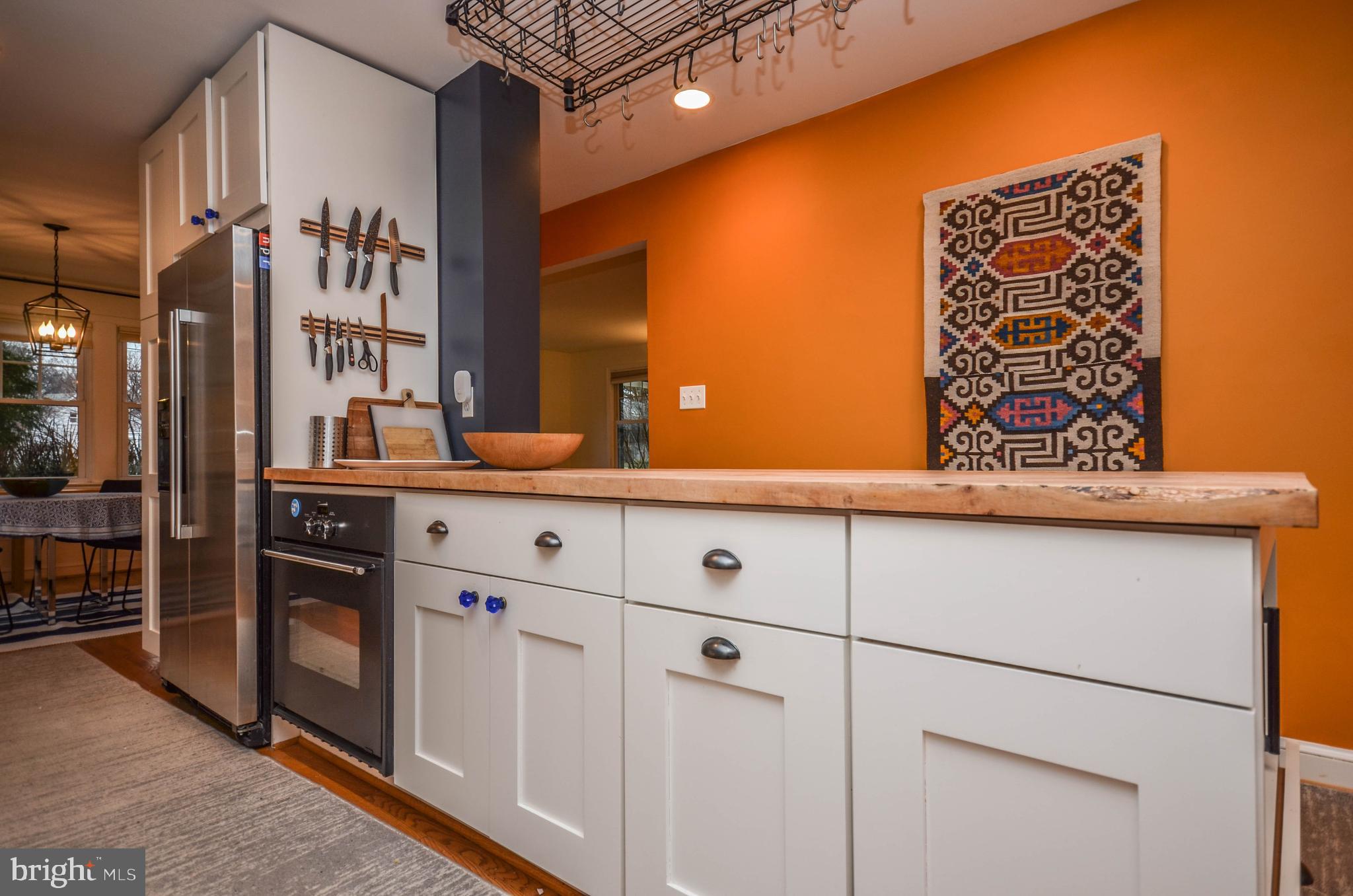 NORTH WOODSIDE - Residential Lease