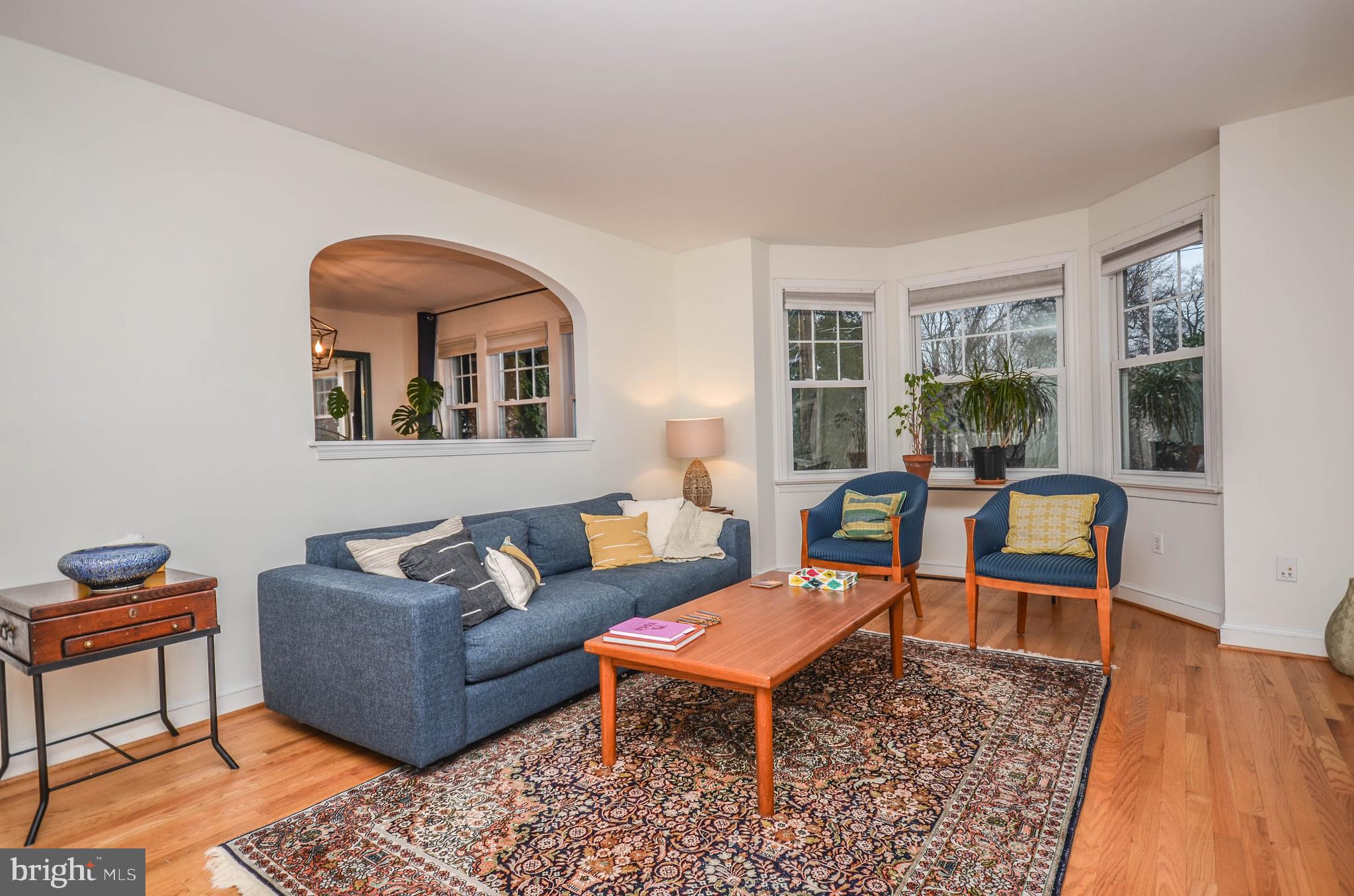 NORTH WOODSIDE - Residential Lease