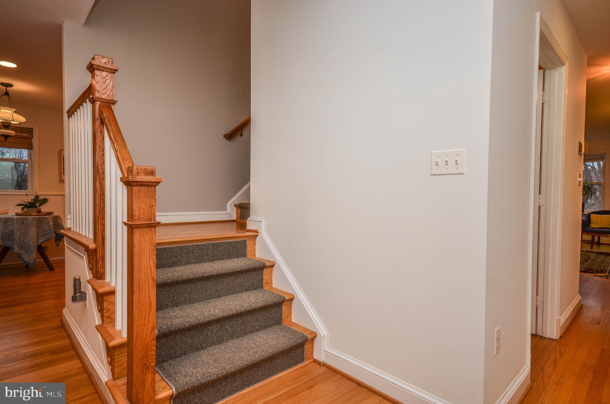 NORTH WOODSIDE - Residential Lease