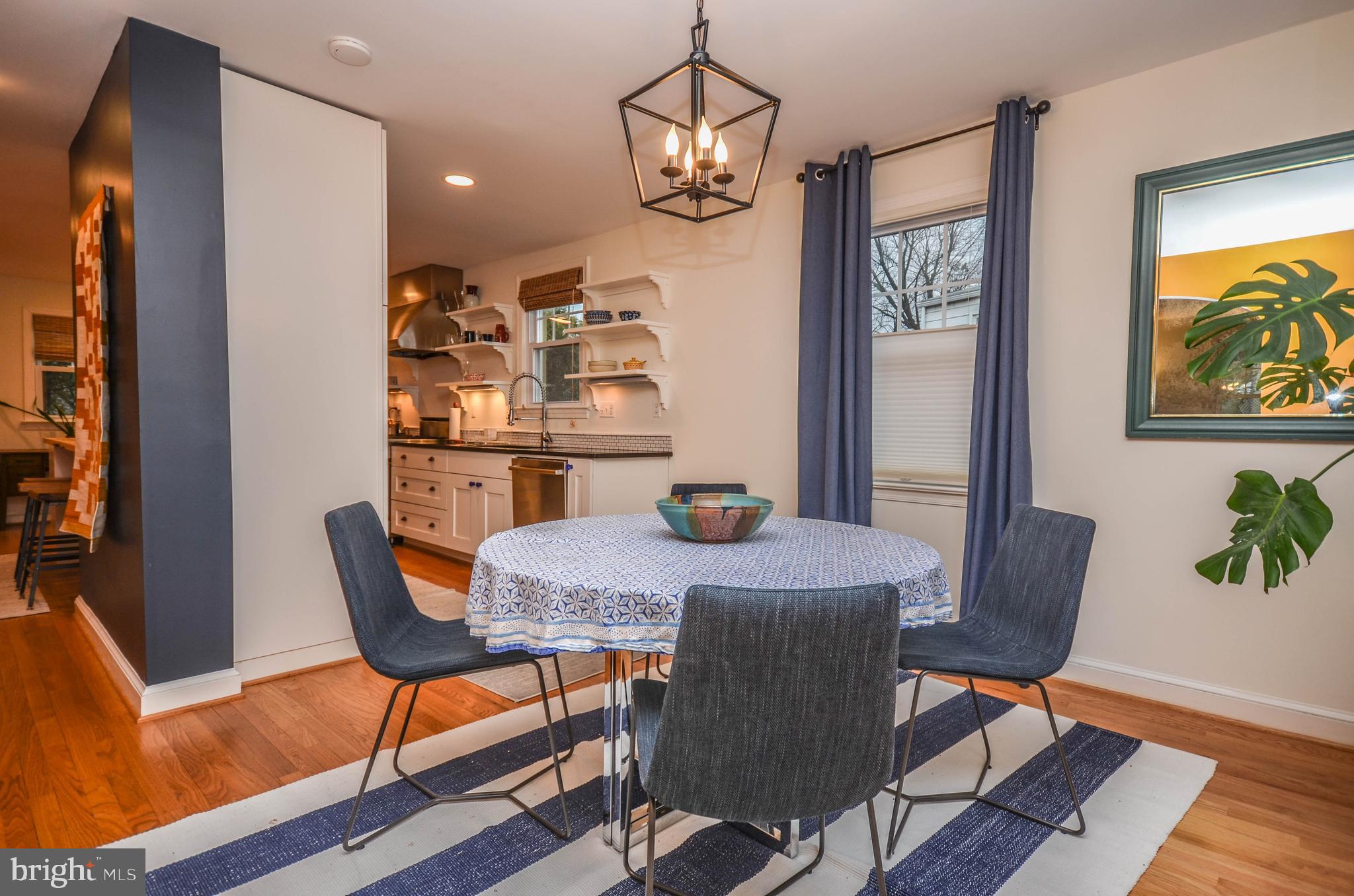 NORTH WOODSIDE - Residential Lease