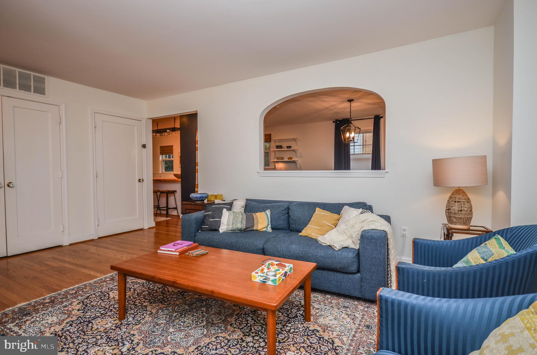 NORTH WOODSIDE - Residential Lease