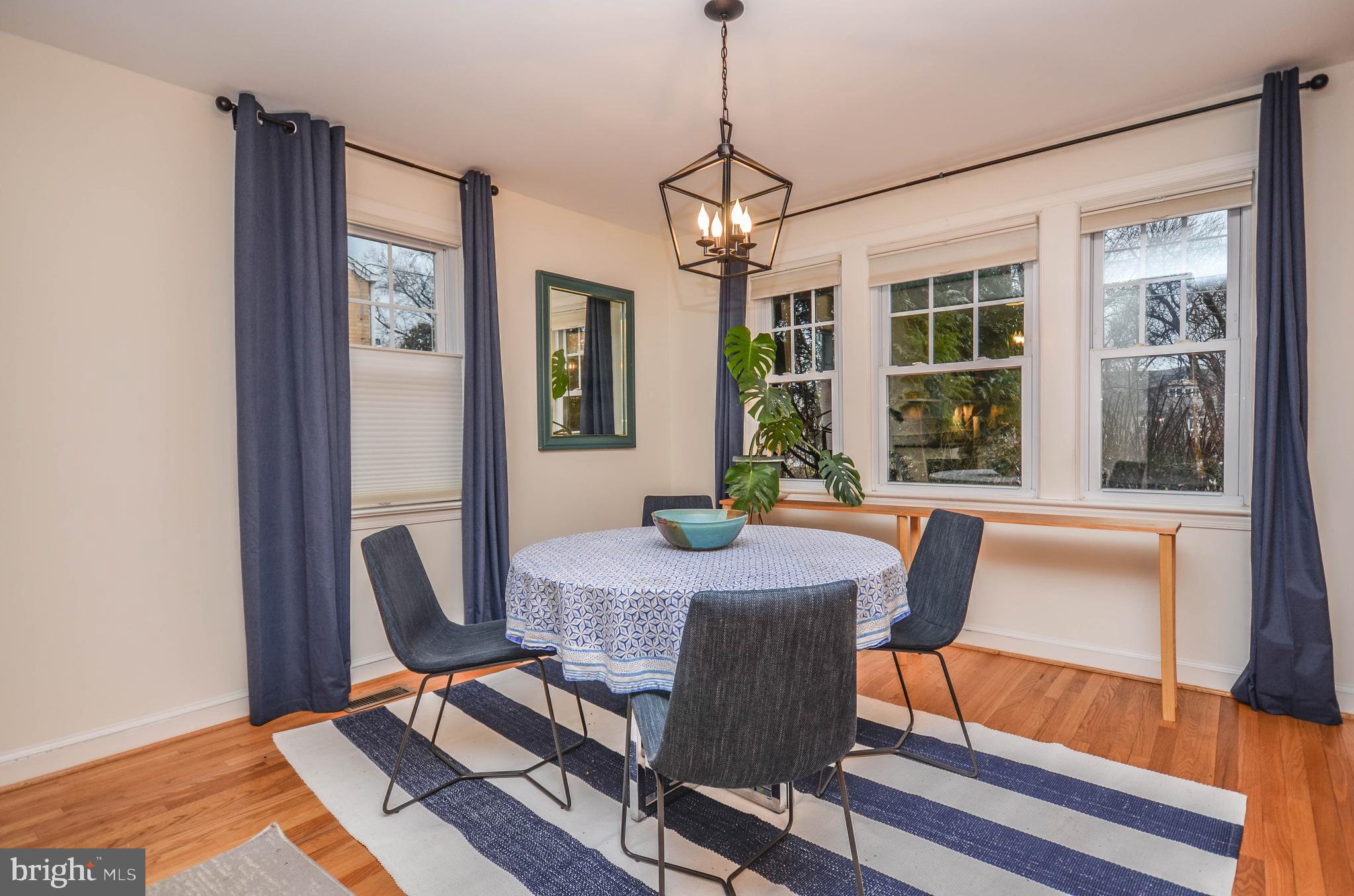 NORTH WOODSIDE - Residential Lease