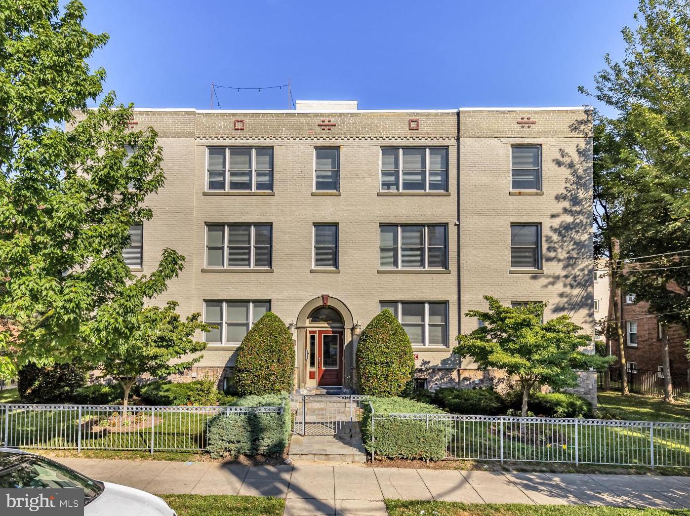 5040 1ST STREET NW 401