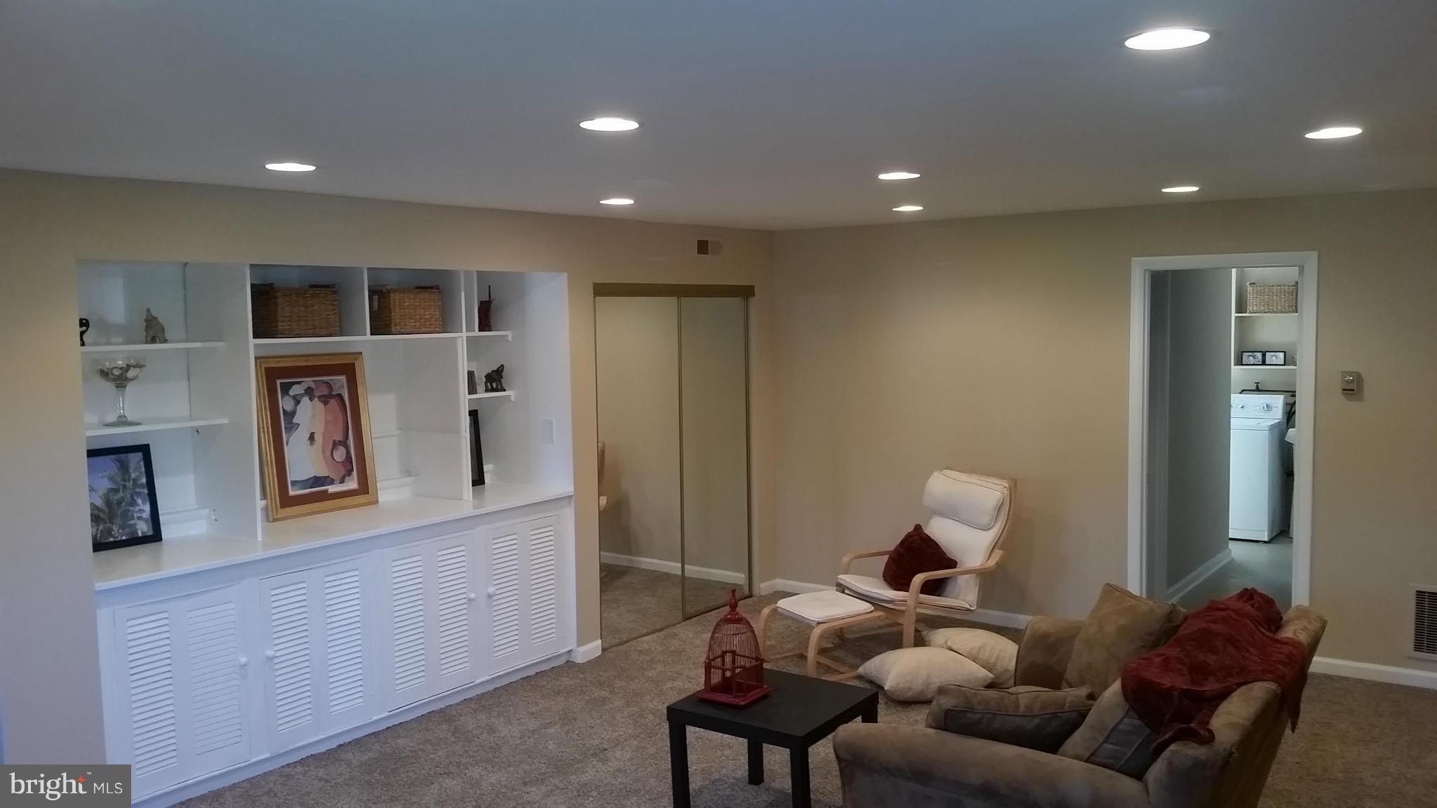 OLD COURT ESTATES - Residential