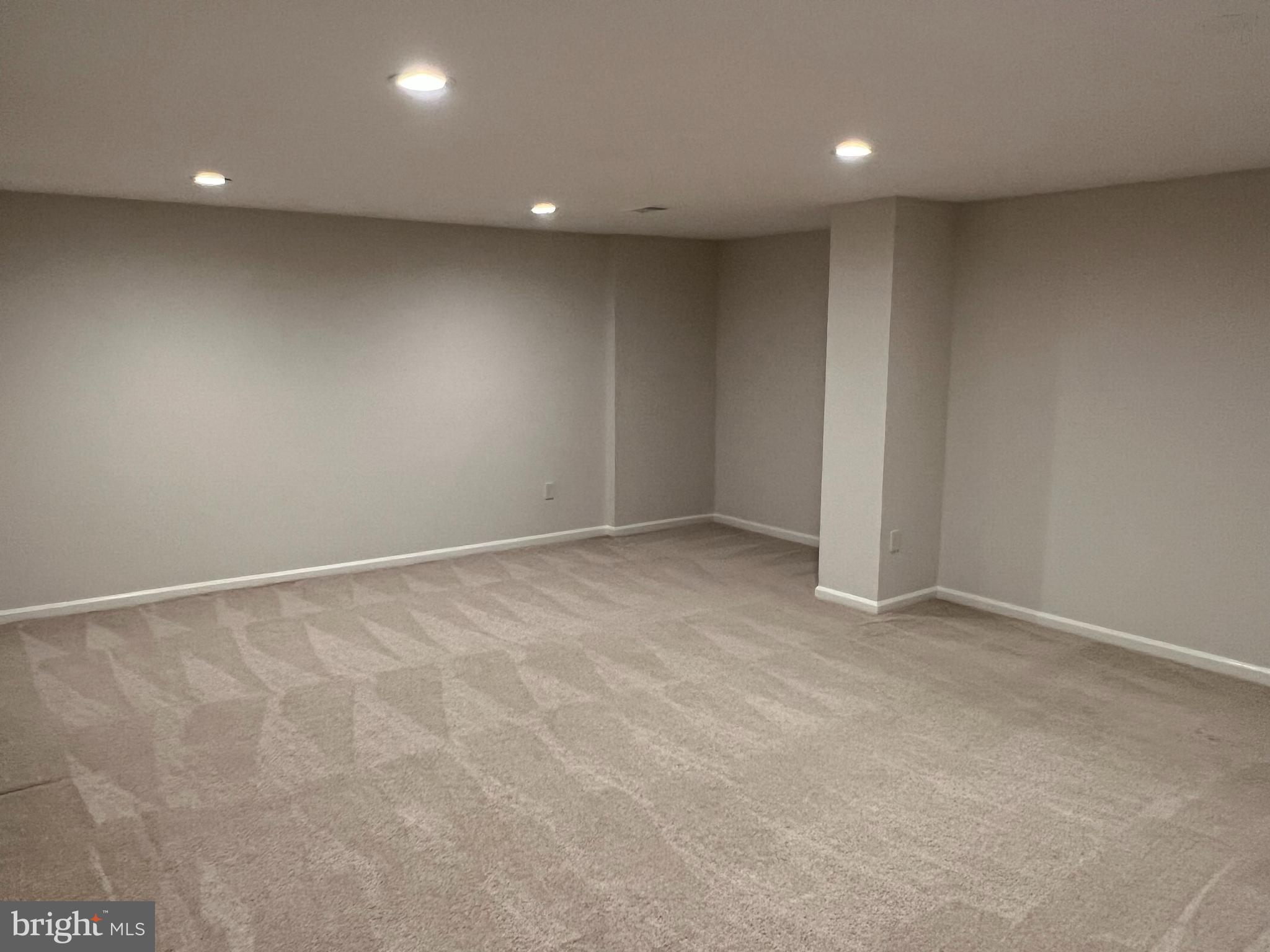 TUCKERMAN STATION - Residential Lease