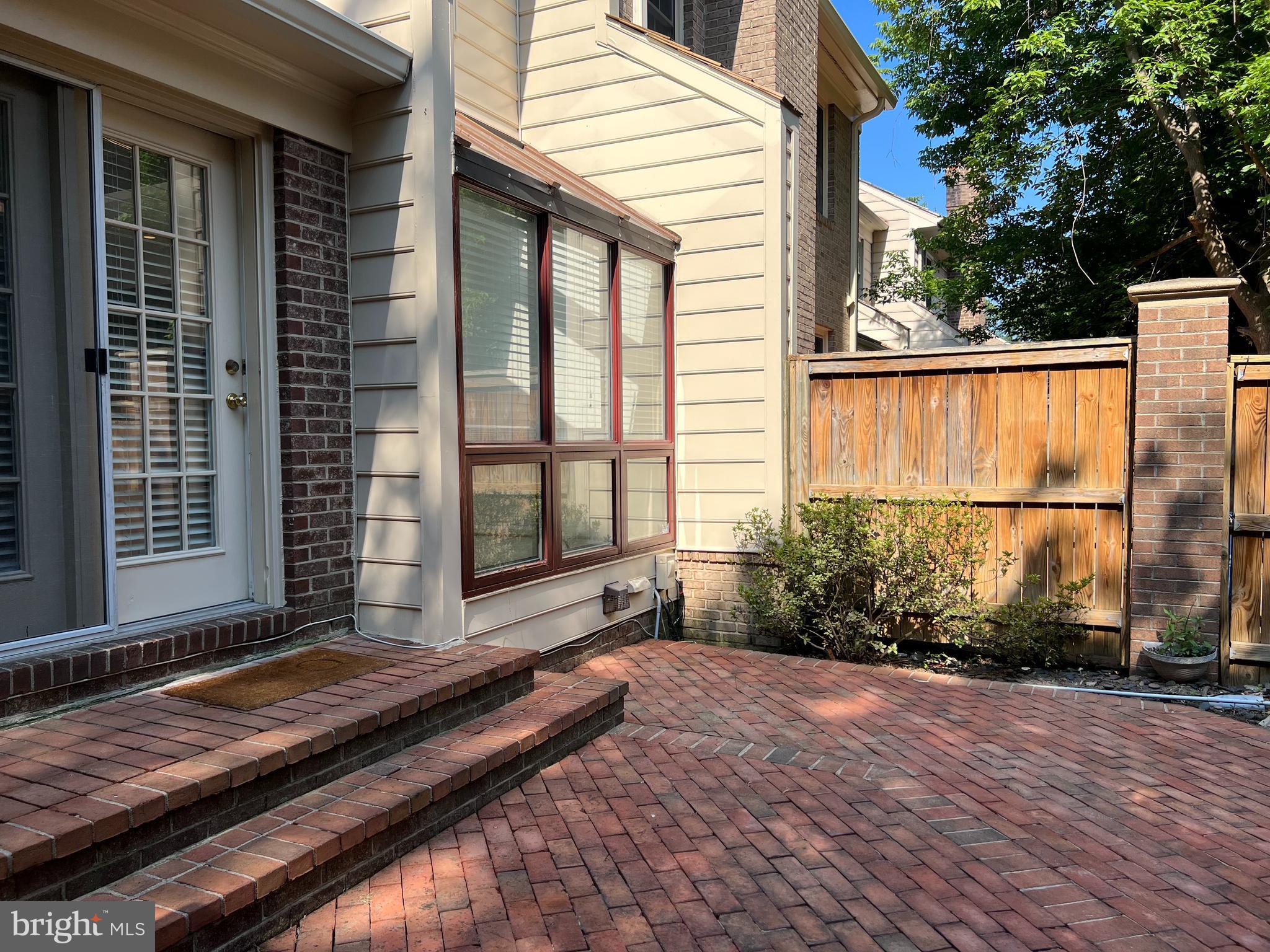 TUCKERMAN STATION - Residential Lease