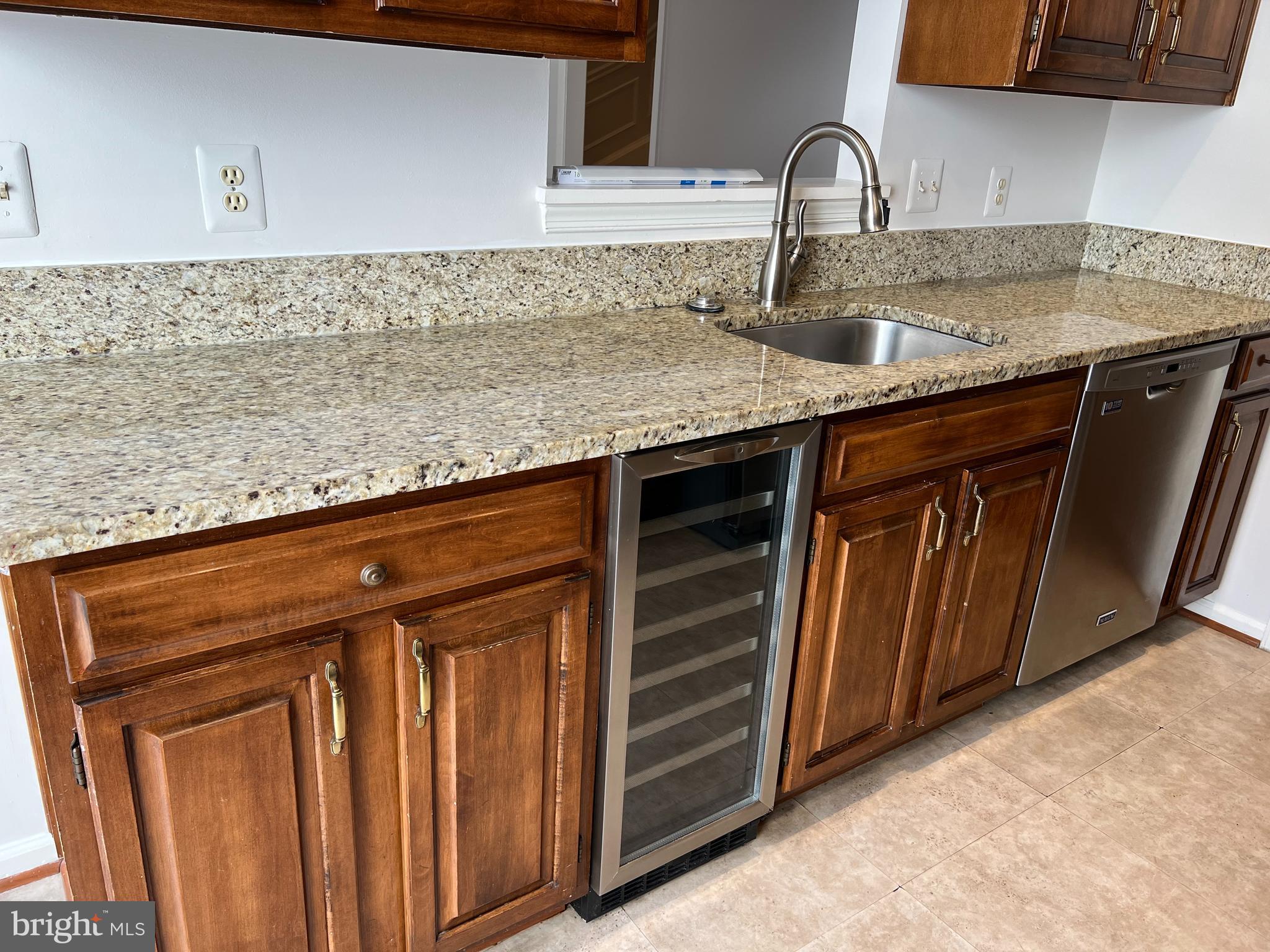 TUCKERMAN STATION - Residential Lease