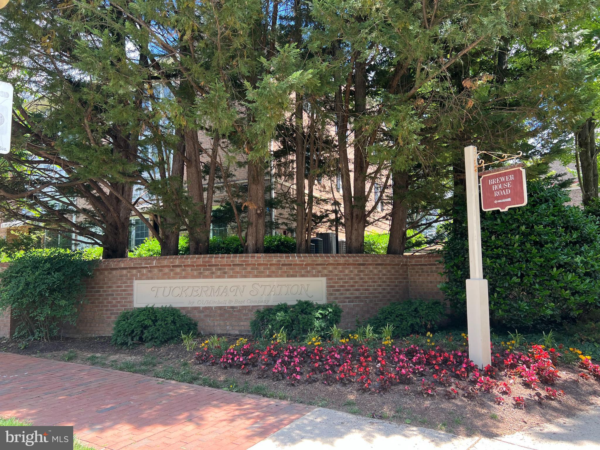 TUCKERMAN STATION - Residential Lease