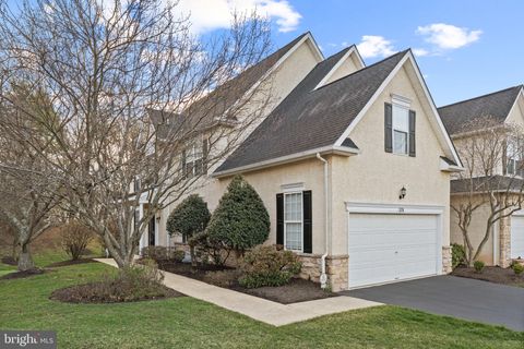 Townhouse For Sale - 376 Hobson Place<br/> BLUE BELL, PA 19422