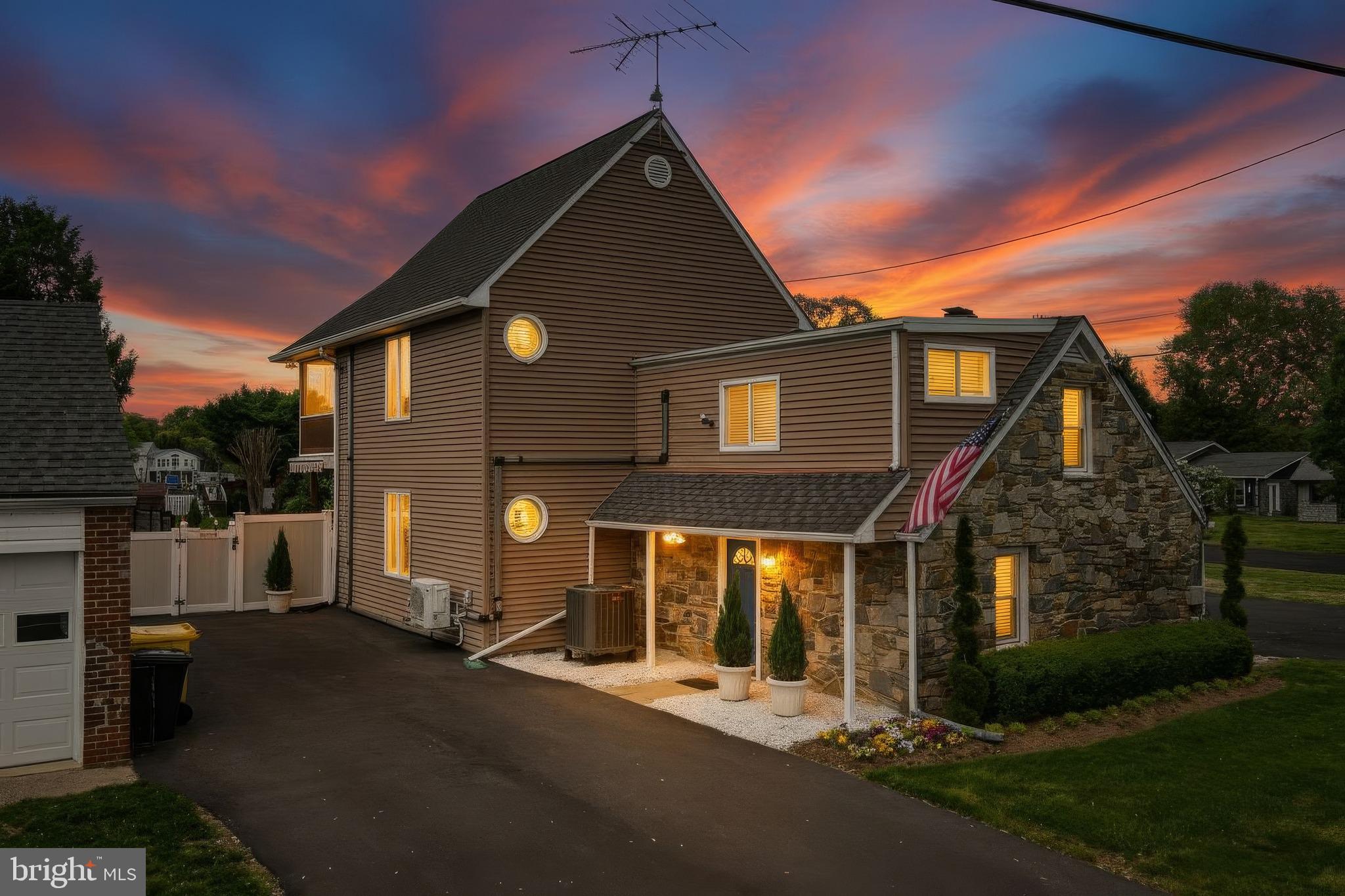 POPLAR RIDGE - Residential