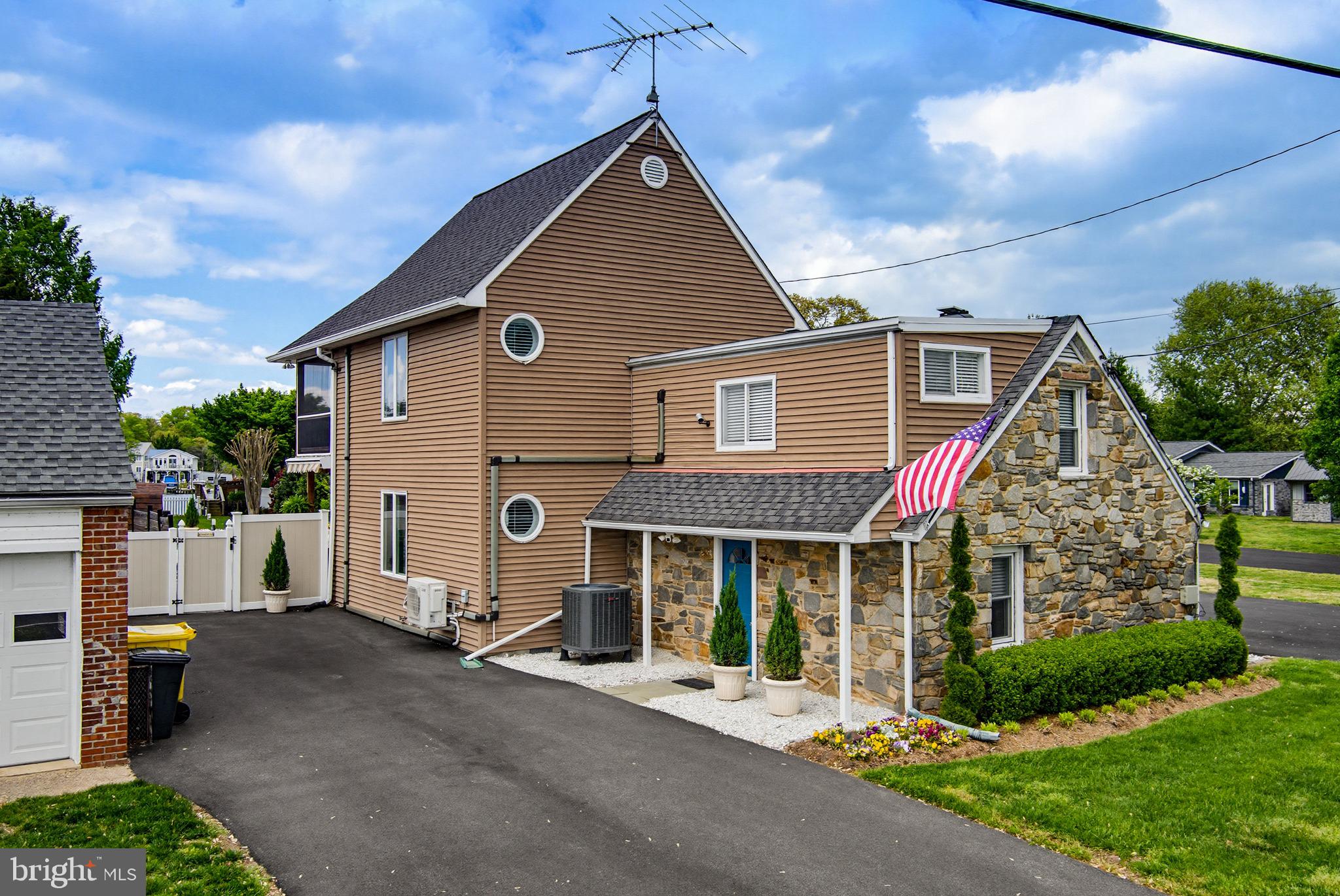 2006 POPLAR RIDGE ROAD