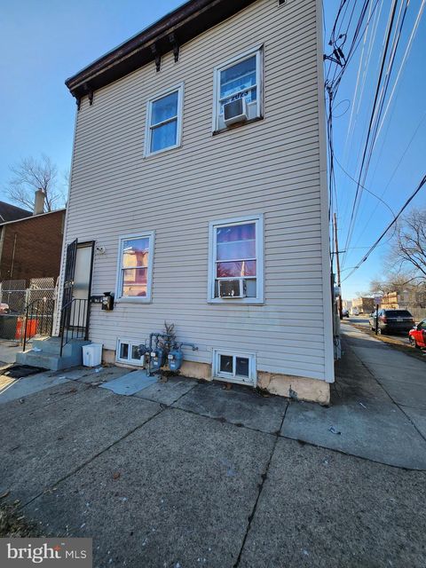 57 N 22ND STREET CAMDEN NJ 08105