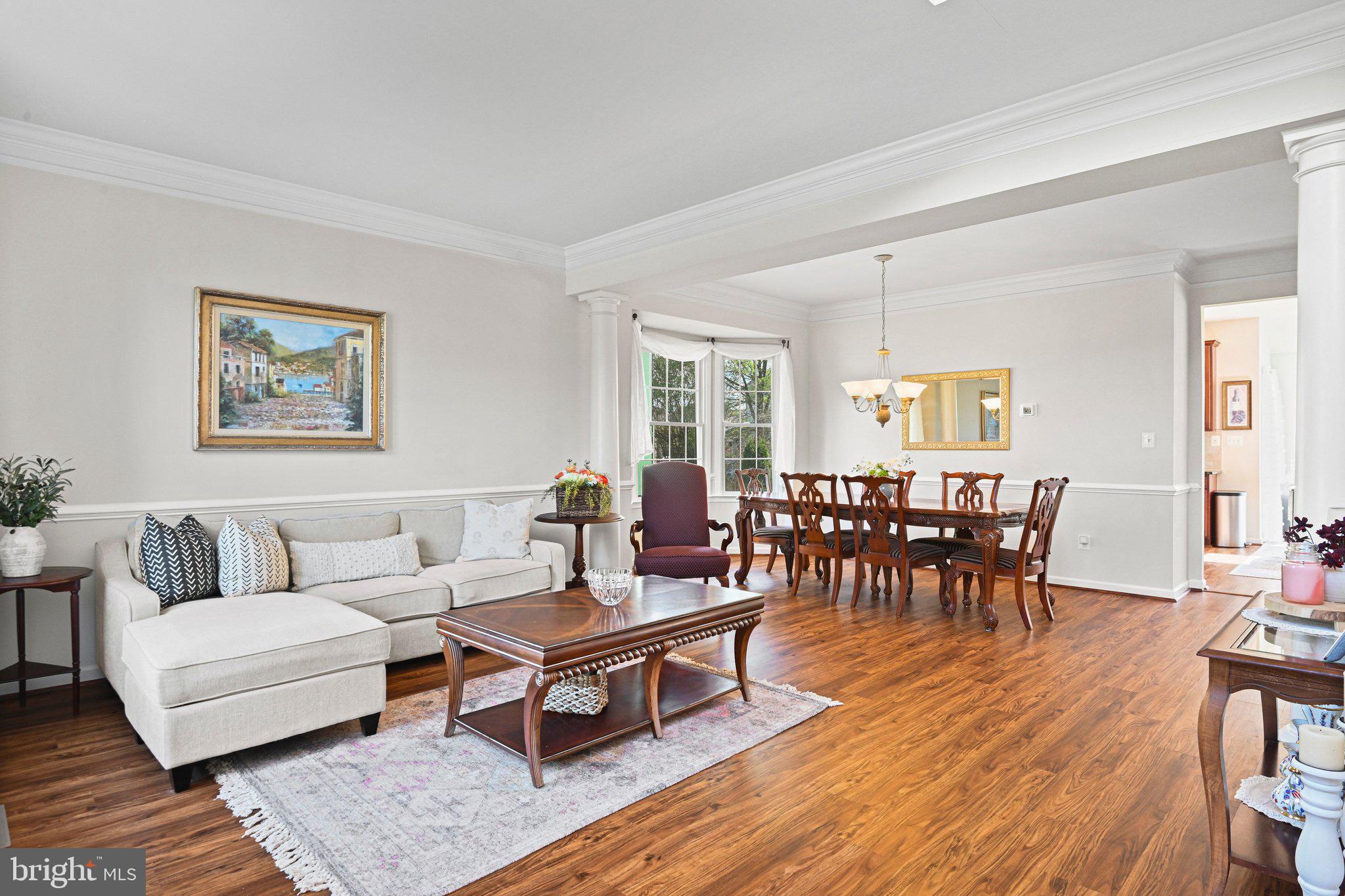 22845 QUEENSBRIDGE DRIVE