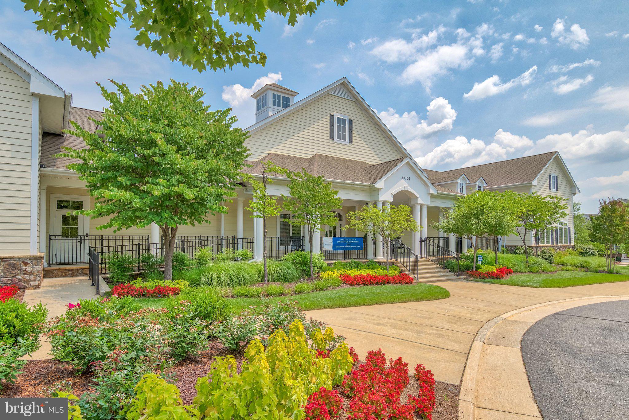 LOUDOUN VALLEY ESTATES 2 - Residential