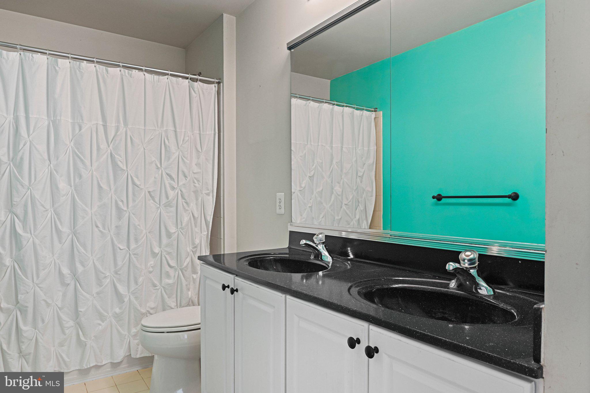 LOUDOUN VALLEY ESTATES 2 - Residential