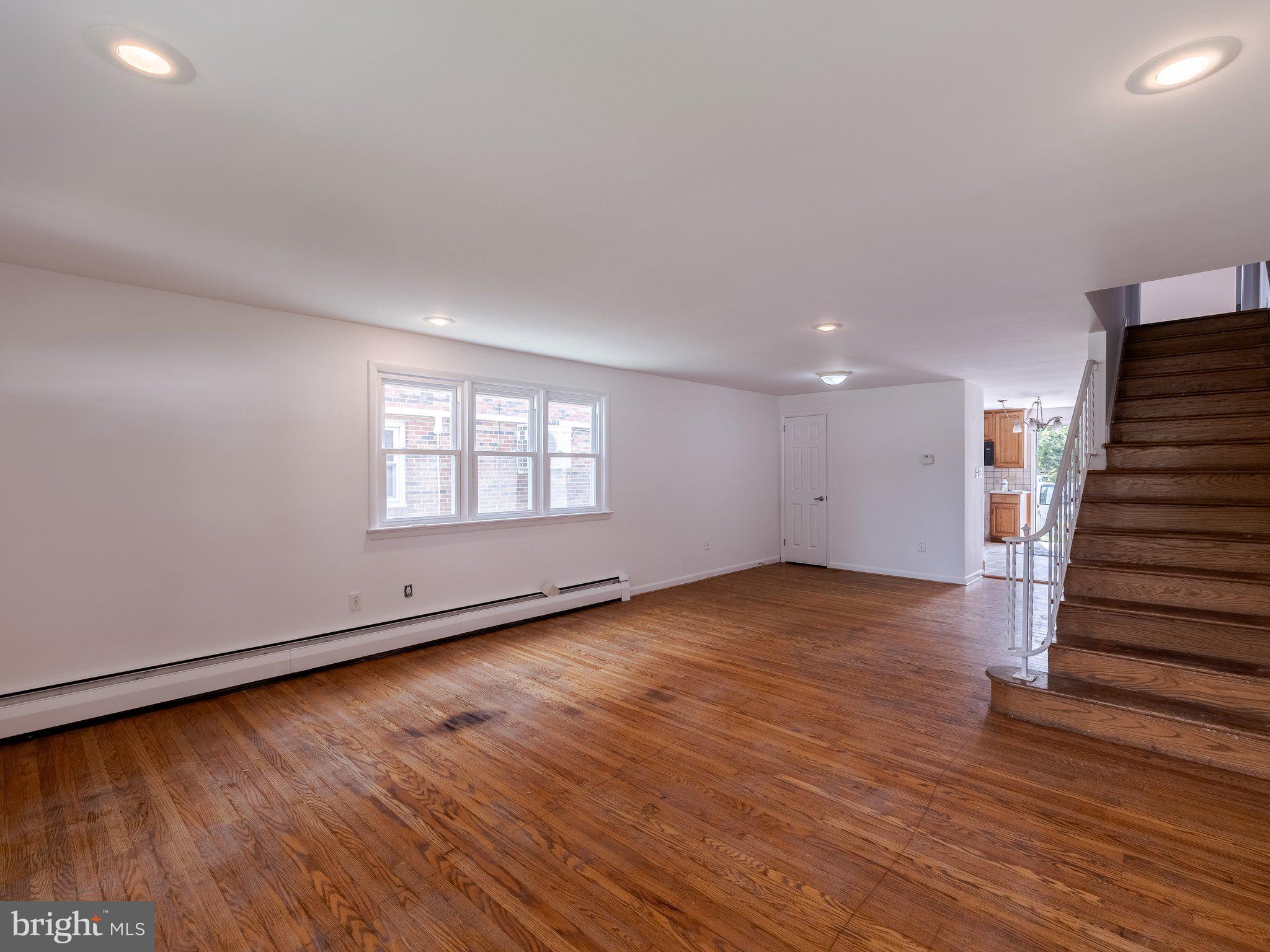 NORRISTOWN - Residential