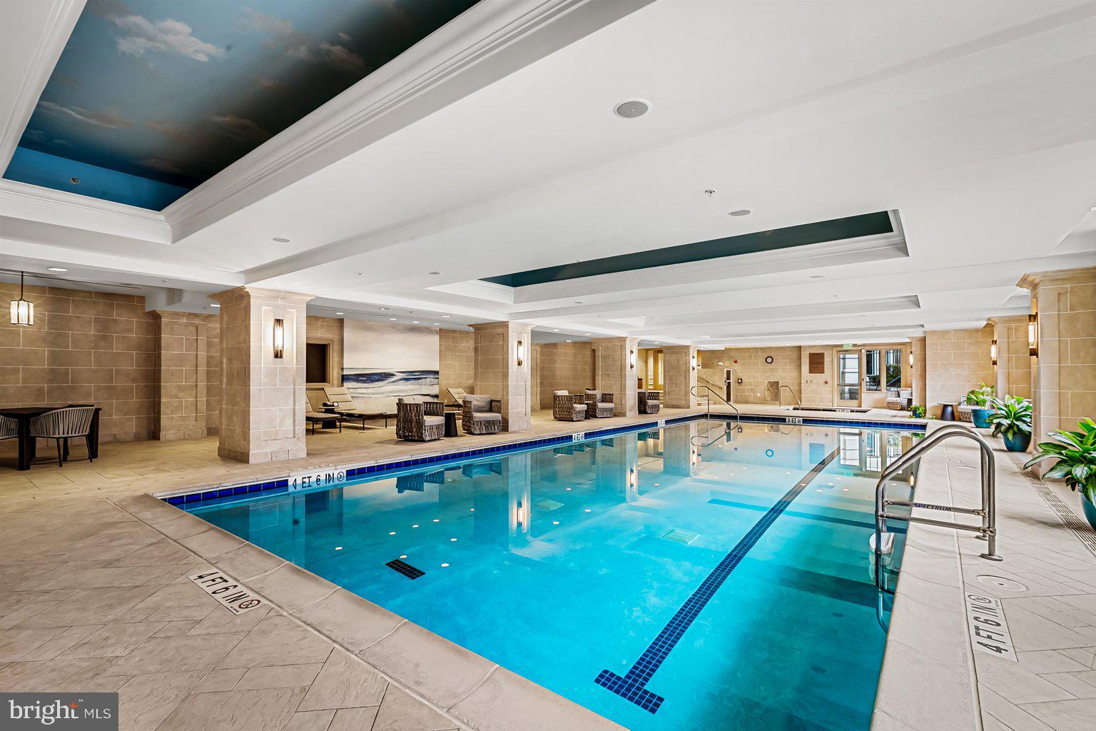 THE RITZ-CARLTON RESIDENCES - Residential