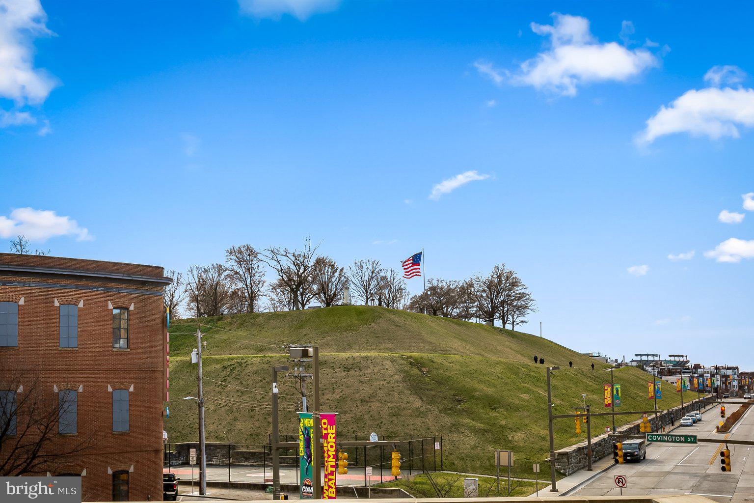 THE RITZ-CARLTON RESIDENCES - Residential