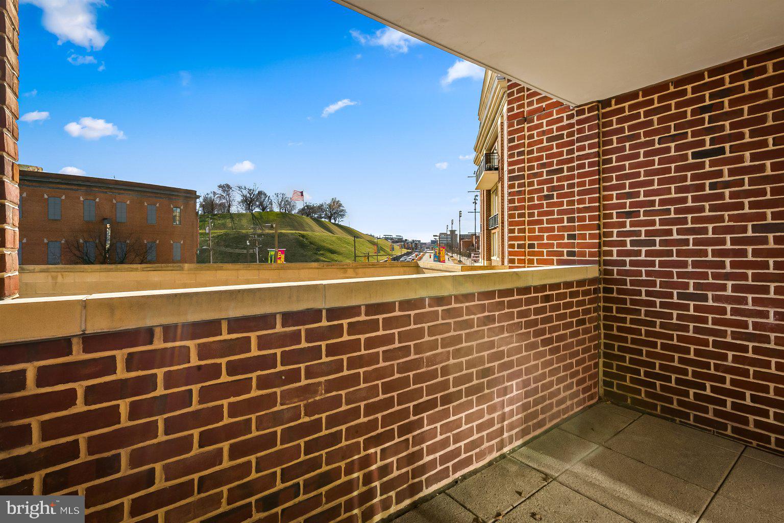 THE RITZ-CARLTON RESIDENCES - Residential