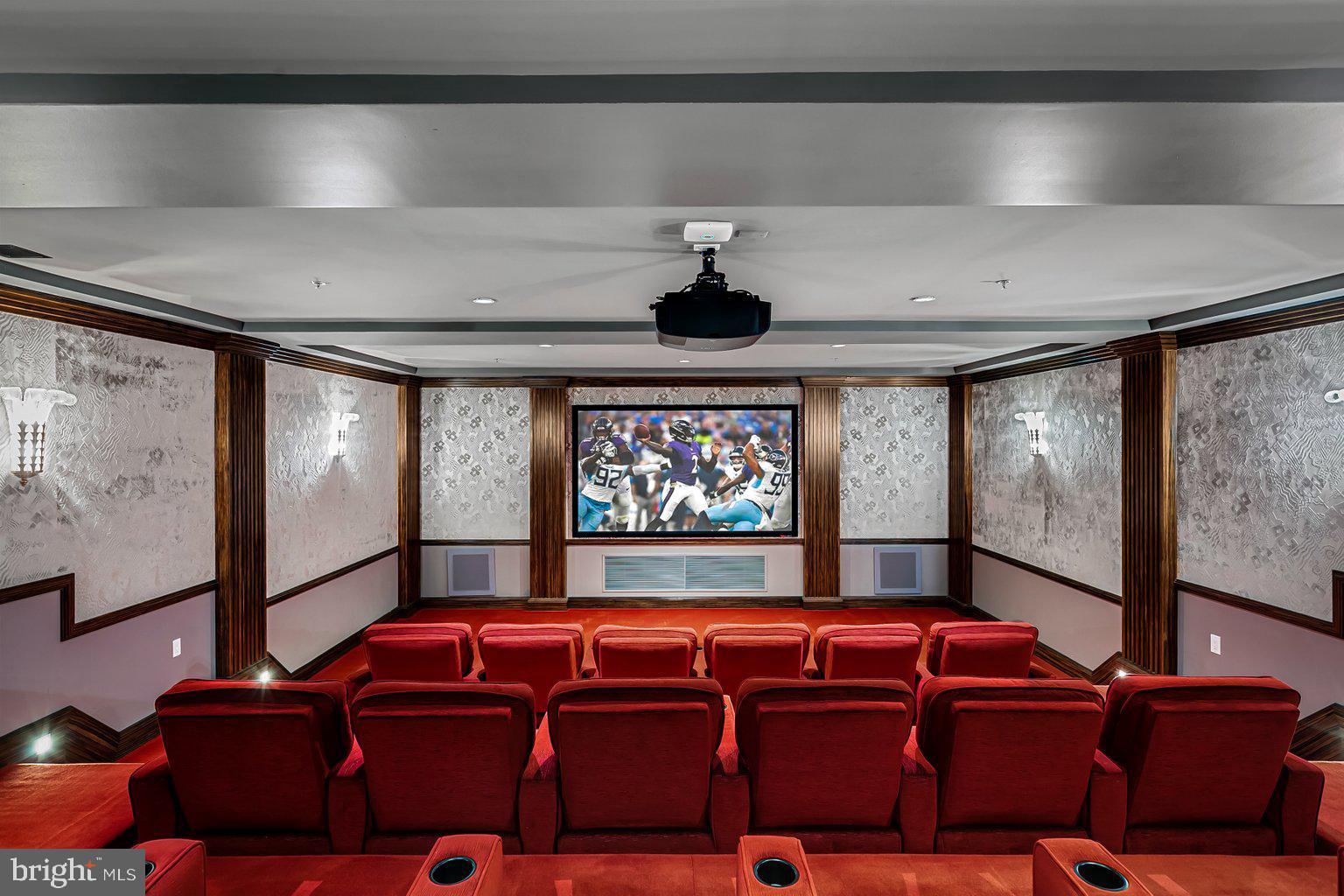 THE RITZ-CARLTON RESIDENCES - Residential