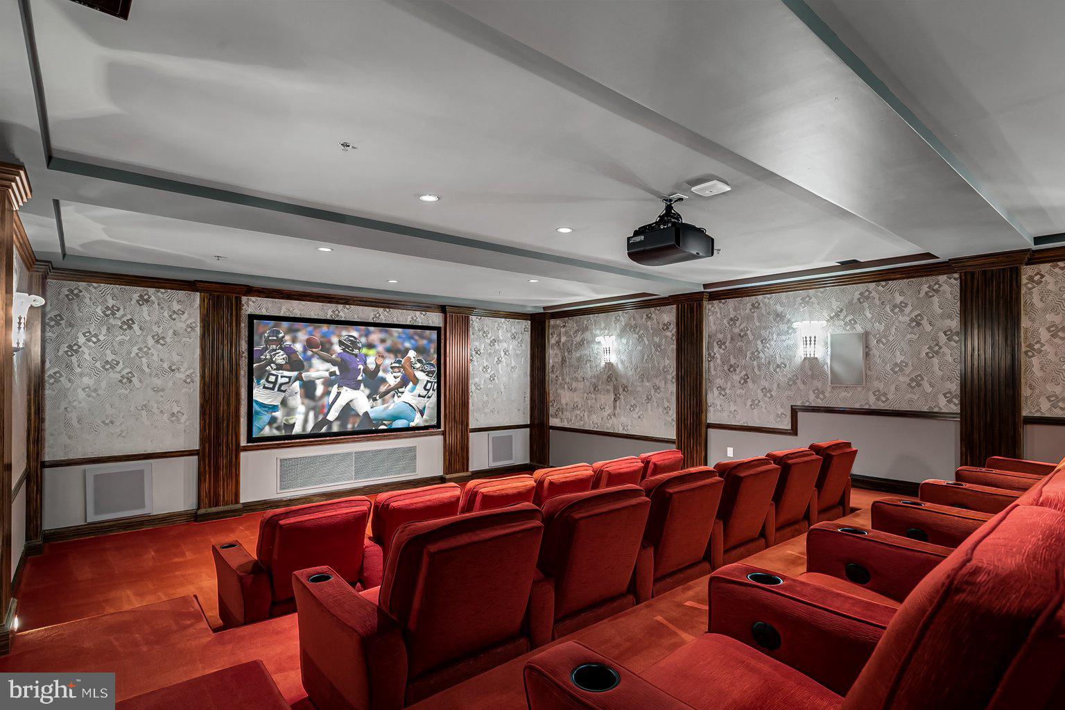 THE RITZ-CARLTON RESIDENCES - Residential