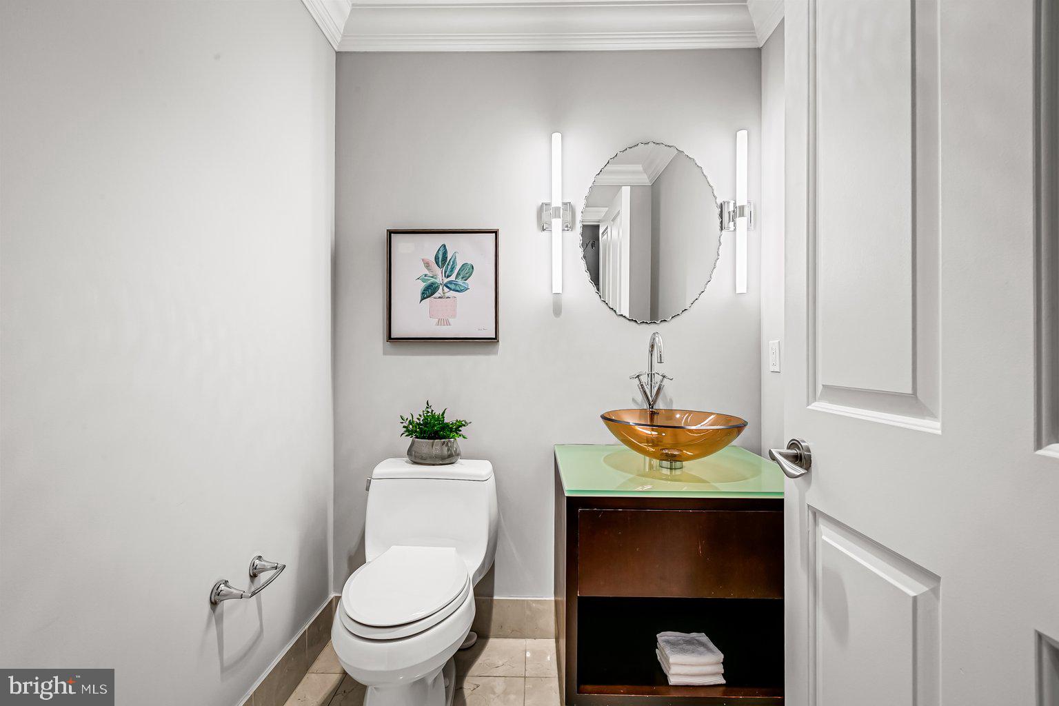 THE RITZ-CARLTON RESIDENCES - Residential