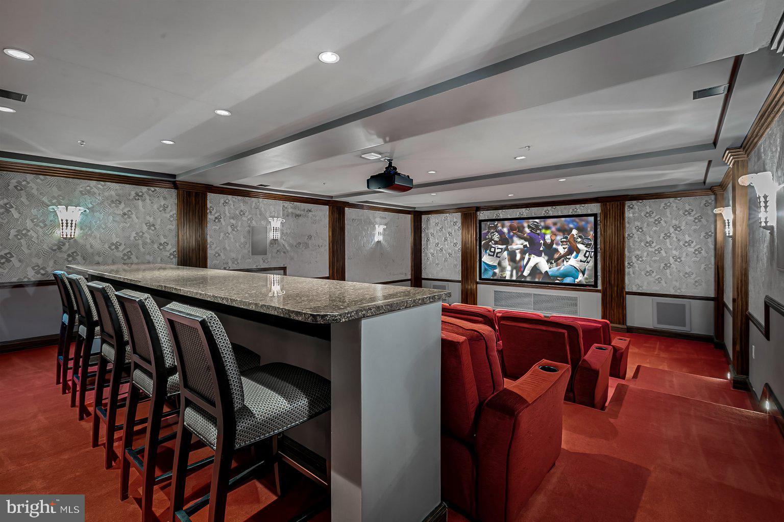 THE RITZ-CARLTON RESIDENCES - Residential