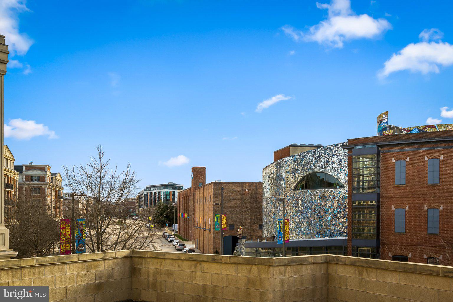 THE RITZ-CARLTON RESIDENCES - Residential