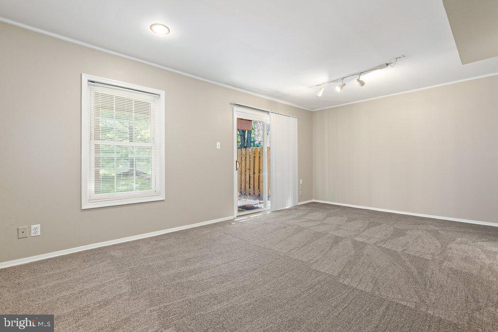 DORSEY HALL - Residential