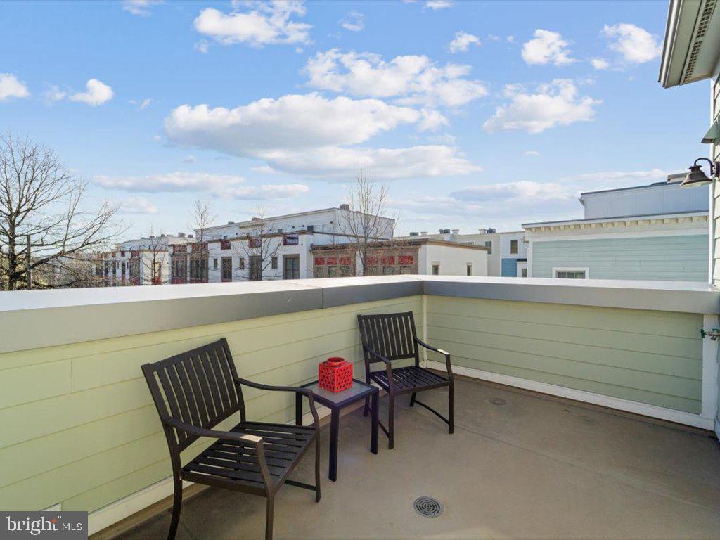 OLD TOWN COMMONS - Residential