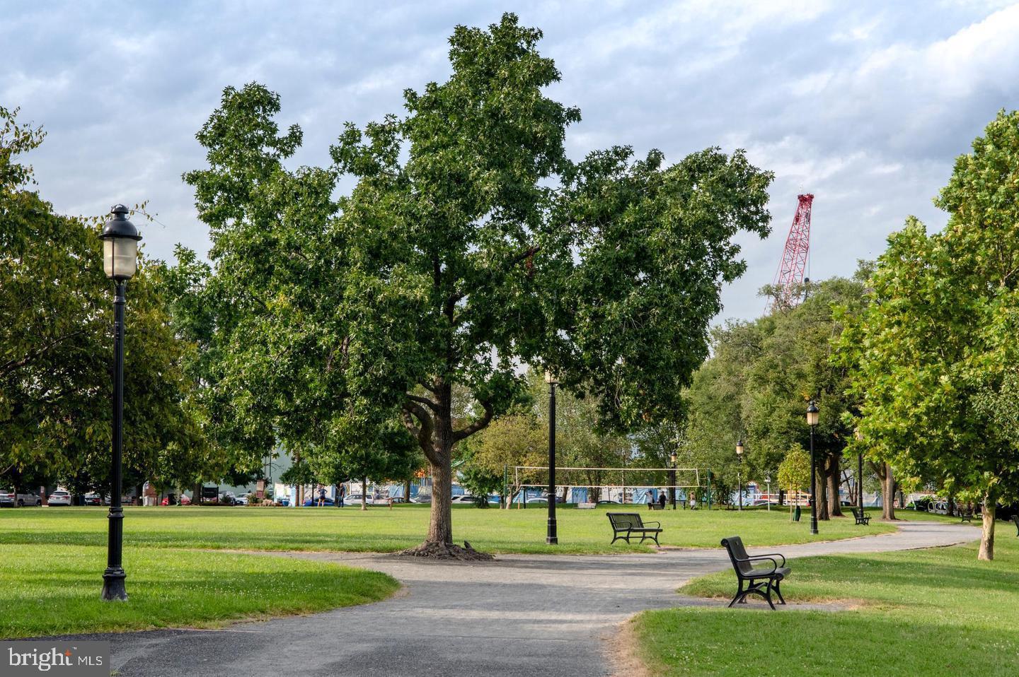 OLD TOWN COMMONS - Residential
