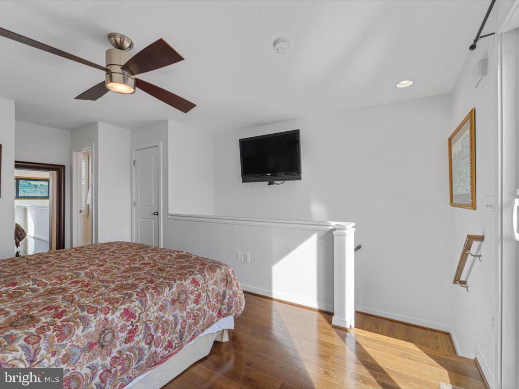 OLD TOWN COMMONS - Residential