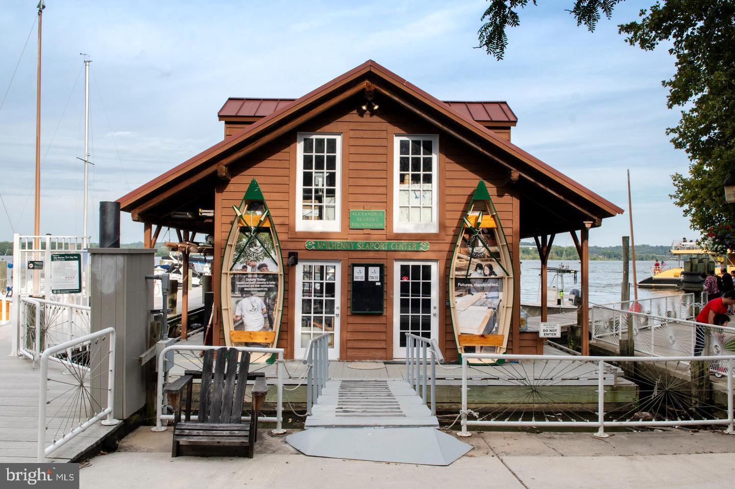 OLD TOWN COMMONS - Residential