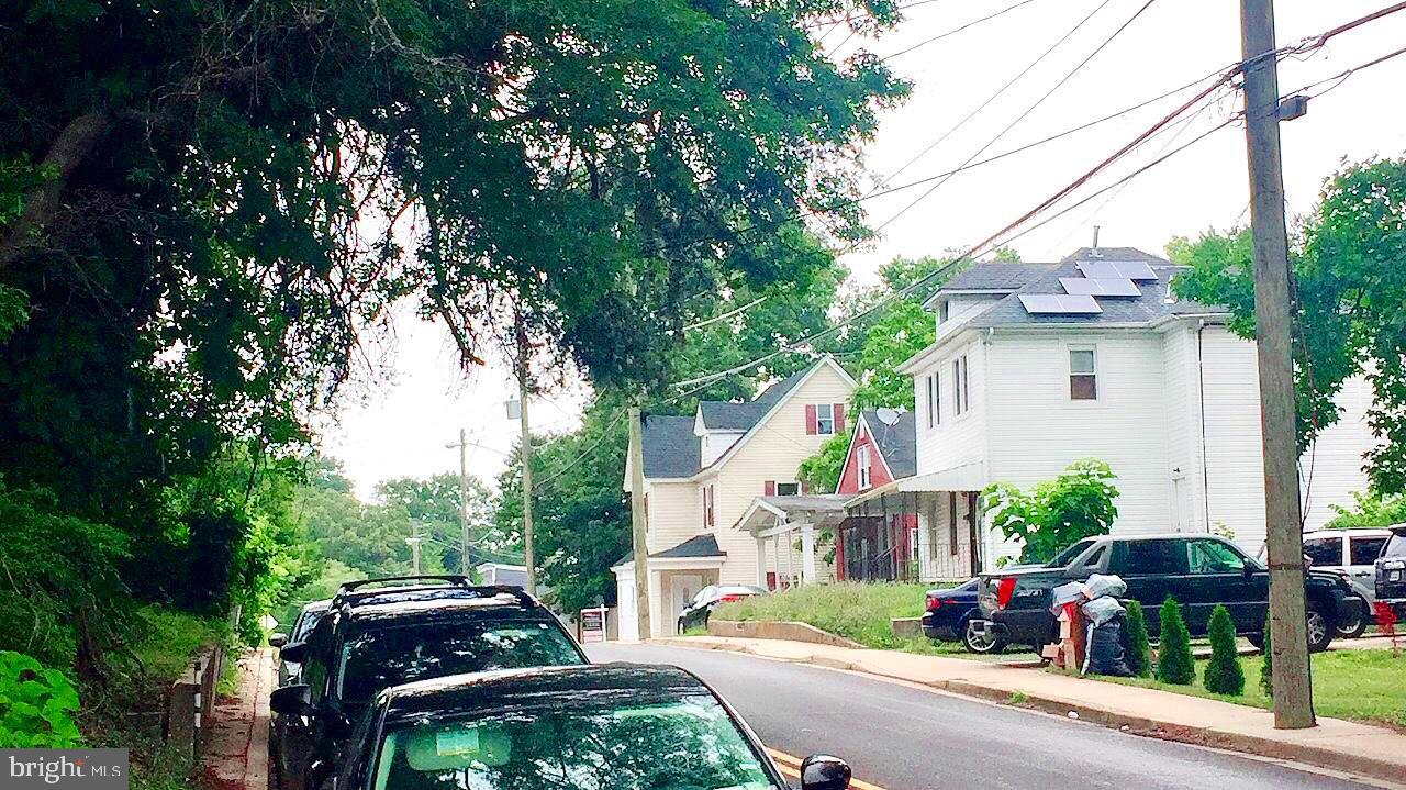 CAPITOL HEIGHTS - Residential