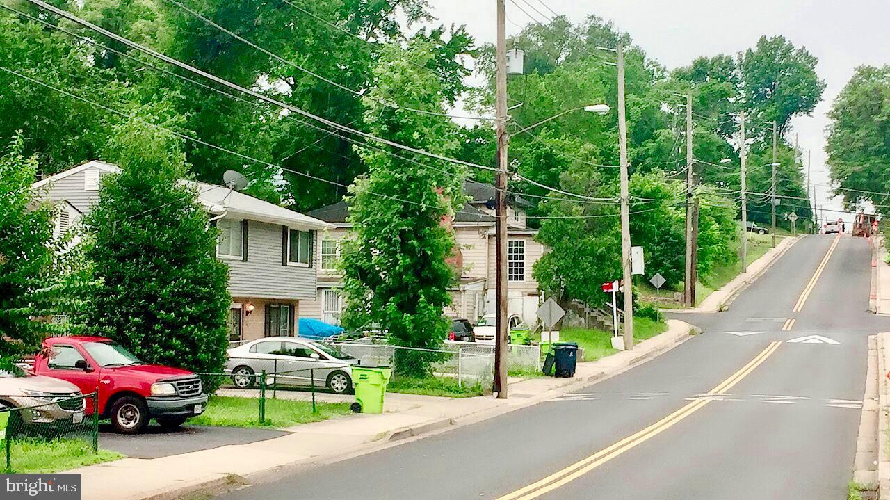 CAPITOL HEIGHTS - Residential