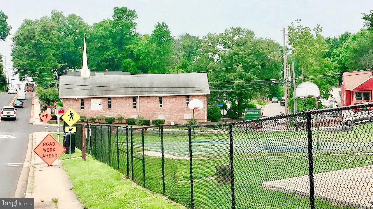 CAPITOL HEIGHTS - Residential