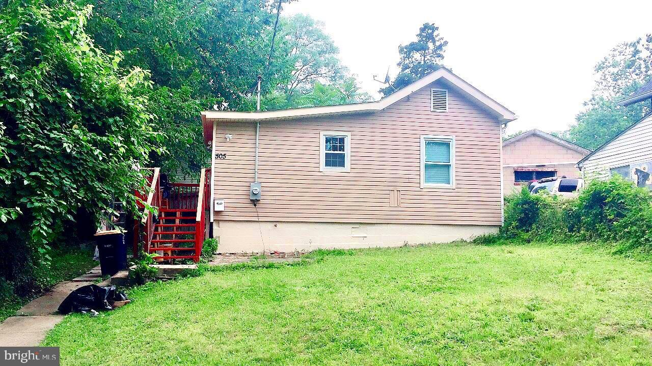 CAPITOL HEIGHTS - Residential