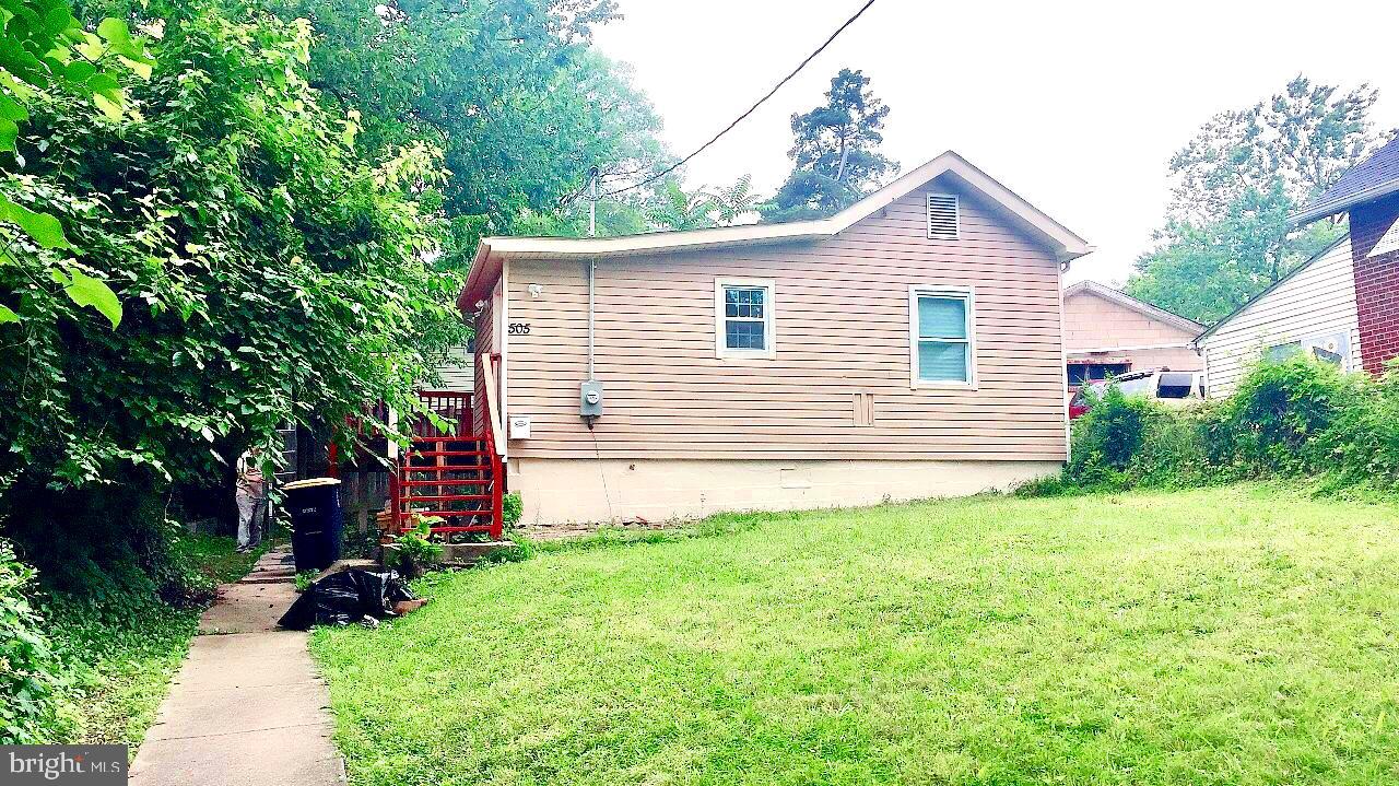 CAPITOL HEIGHTS - Residential